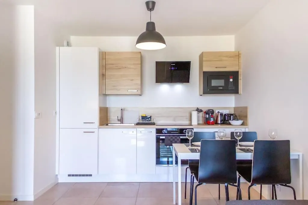 Zenbnb / Scandinavian / Gare / Parking Prive / Annemasse 0*,  Francia